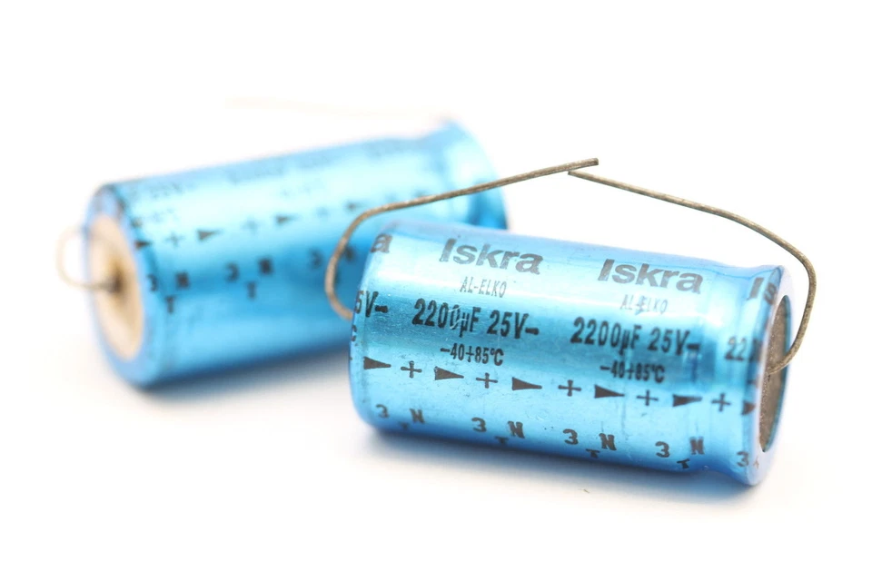 ELECTROLYTIC CAPACITOR ISKRA 2200uF 25V New Old Stock. 1PC. CA59U2F070422 - image 1 of 1