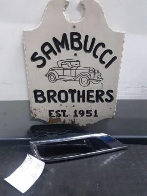 Honda CR-V 2015-2016 parachoques lado del conductor parrilla bisel: 71158-T1W-A0 Foto 1 de 4