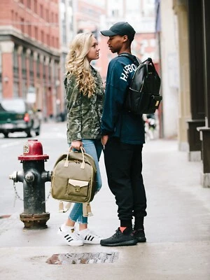 Bolso/Mochila India Hicks con compartimento para ordenador. Cuero/lona. Nuevo. Foto 1 de 4