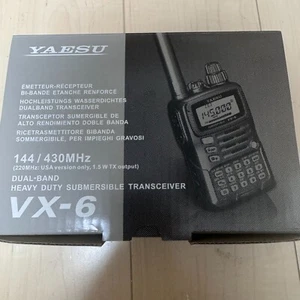 Yaesu VX-6 Dual Band 144/430MHz Amatorski kompaktowy nadajnik-odbiornik FM 5W z pudełkiem - Zdjęcie 1 z 2