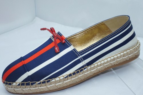 Chaussures femmes neuves Prada espadrilles taille 7,5 chaussures bleues plates femme