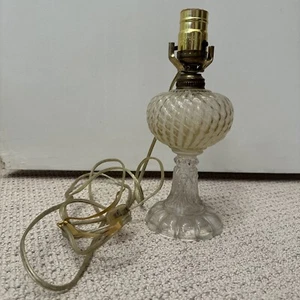 FUNKTIONIERT! Antike Sheldon Swirl opalisierende Glas umgebaute Lampe - Bild 1 von 10