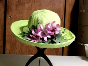 SUN HAT or fun, travel - light-dark green w/lavender SUN N SAND one size (bdrm) - Bild 1 von 3