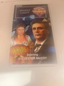DOCTOR DR WHO BBC VHS VIDEO - GEISTERLICHT - Bild 1 von 4