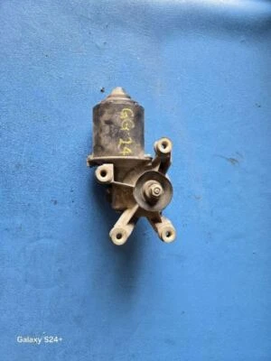 82 83 84 85 86 MOTOR LIMPIAPARABRISAS NISSAN SENTRA 18856 Foto 1 de 2