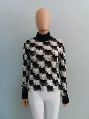 Suéter Christian Dior Blanco y Negro Estampado de Cuadros Gigantes Cuello Simulado F 34/US 2 Foto 1 de 4