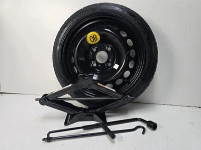 NEUMÁTICO DE REPUESTO CON KIT JACK 14" SE ADAPTA A CHEVROLET SPARK 2016-2022 Compact Donut Foto 1 de 4
