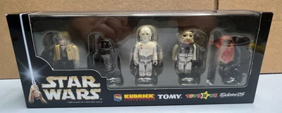 STAR WARS MEDICOM KUBRICK TOMY TOYS R US 2005 EXCLUSIVE 5 PACK luke k 3po r5 NEW - Image 1 of 4