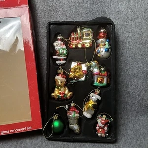 10 Piece Christmas Ornaments 8 Blown Glass 1 Ball 1 Wooden Holidays Xmas - Picture 1 of 10
