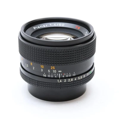 Contax Planar T* 50 mm F/1,4 mm (montaje Contax/YASHICA) #96 Foto 1 de 4