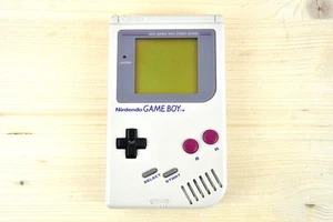 GB - Nintendo GameBoy Classic in Grau (gebrauchter Zustand) - Bild 1 von 2