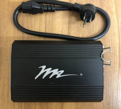 Middle Atlantic PD-215 2-Outlet 2-Surge Compact Surge Protector - Image 1 of 4