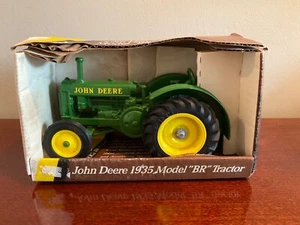 JOHN DEERE 1935 Model “BR” Tractor , No. 5586, 1/16th Scale, Blueprint Replica - Picture 1 of 10