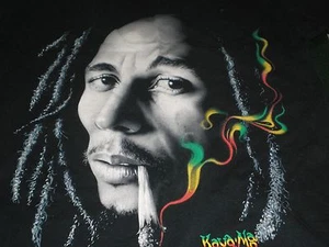 Camisa Bob Marley Zion Kayaman Negra M En muy buena condición - Imagen 1 de 3