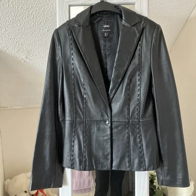 Chaqueta de cuero negra Mango para mujer talla 36 Foto 1 de 4