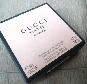 GUCCI MATTE POWDER BLURRING MATTIFYING TINTED .35 OZ 05 FOUNDATION BASE - Picture 1 of 3