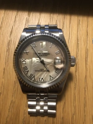 Orologio modello Dateust - Immagine 1 di 3