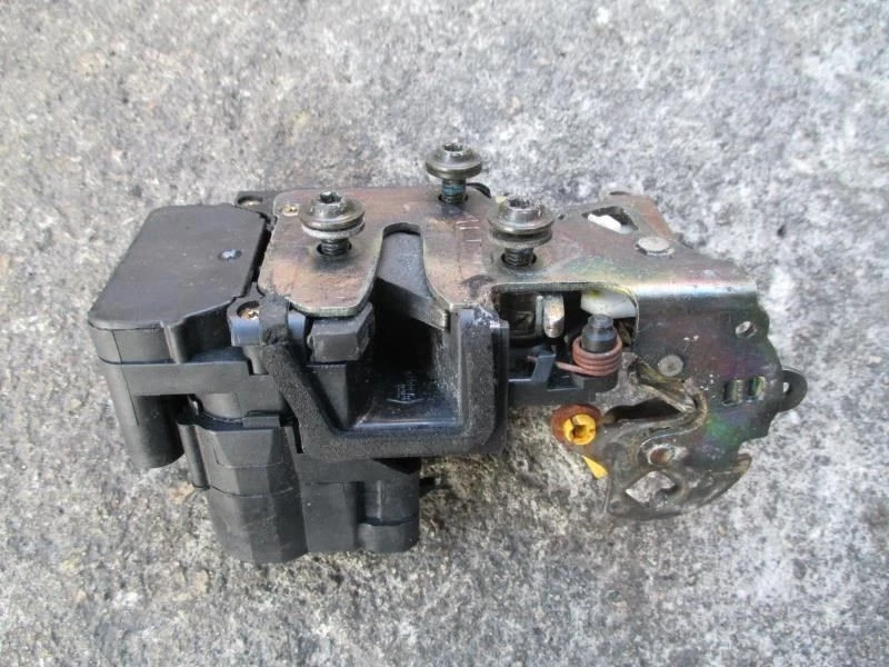 门锁执行器乘客右前 1998 99 00 01 02 本田 Passport Rodeo — 第 1/4 张图片