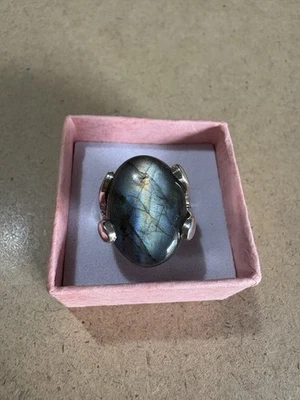 Anello Fascia Argento 925 Con Cabochon Ovale Di Labradorite 14.1GR 18.2MM - Immagine 1 di 3