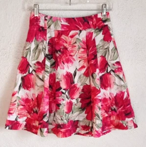 White House Black Market A-Line Skirt Size 0 Pink Red Floral Garden Cottage  - Picture 1 of 21