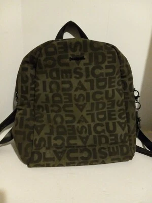 Желательный кожаный рюкзак 19WAKA05 4092 назад совершенно Венеция новый - Изображение 1 из 4