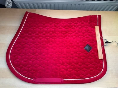 KENTUCKY HORSEWARE Schabracke „VELVET“, Größe Warmblut VS JUMP, Samt, Rot - Bild 1 von 4