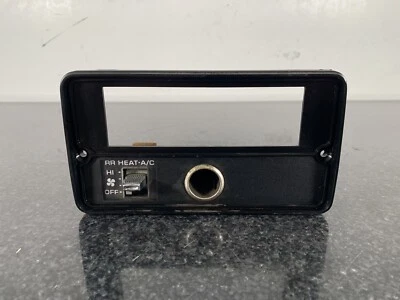 Interruptor de control de clima trasero Dodge Van Ram Ramcharger 1981-1993 con bisel Foto 1 de 4