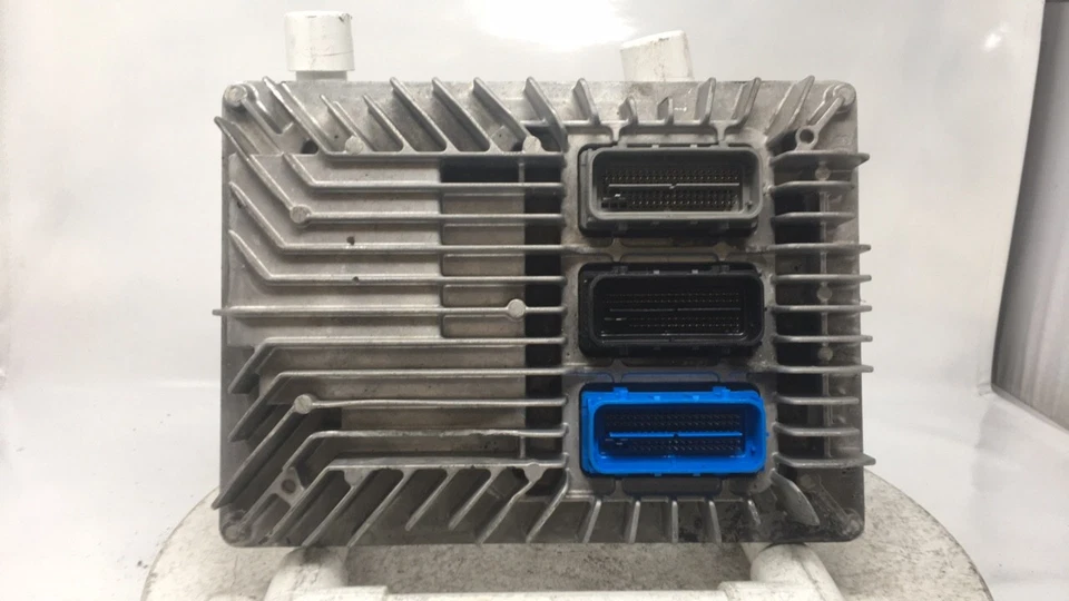 Chevrolet Caprice 2017-2017 motor computador ecu pcm ecm pcu oem 12667189 t6t38 Foto 1 de 4