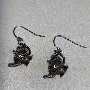 Museum Fine Arts 925 Silver Aladdin Genie Lamp Teapot Earrings - Picture 1 of 4