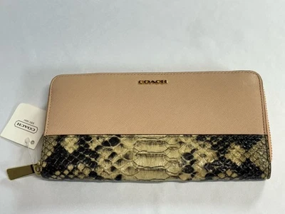 Muñequera/bolsa de mano COACH de cuero Saffiano y cocodrilo en relieve medios mixtos caqui/beige Foto 1 de 4