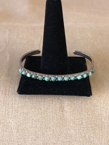 Brazalete vintage Zuni ojo de serpiente turquesa plata de ley 925 estampado a mano - Imagen 1 de 14
