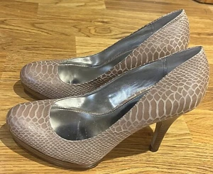 Alfani Women's Tan Faux Leather Snake Print Heels Maddy Shoes Size 8M - NWOB - Picture 1 of 17