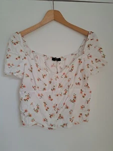 Bershka Floral Crop Top L White Soft Viscose Elasticated Back And Sleeves - Picture 1 of 7