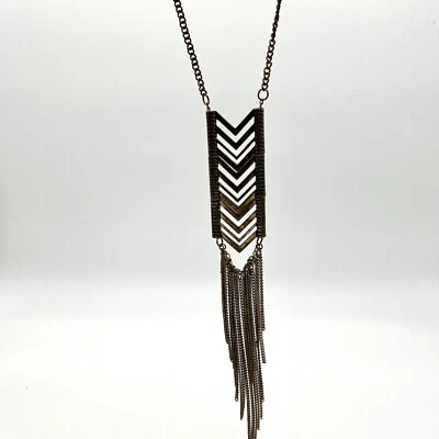 Collar Colgante Borla Chevron Tono Bronce Cadena Larga Joyería de Moda Foto 1 de 4