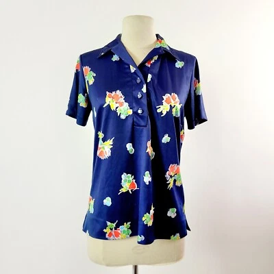 Camisa Rockabilly Vintage Años 70 Azul Floral Poliéster Manga Corta Botón Por Mirada Foto 1 de 4