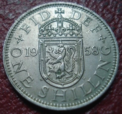 ESCUDO ESCOCÉS 1958 CHELÍN BRITÁNICO EN ESTADO EF Foto 1 de 2