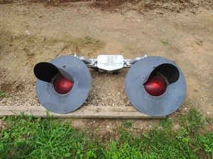 Luz de cruce de tren ENORME vintage con RRS. "Señal roja de cruce ferroviario 20"""  - Imagen 1 de 14