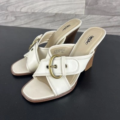 Sandalias Mossimo para mujer 7,5 de cuero blanco con hebilla deslizable tacón de cuña Y2K vintage Foto 1 de 4