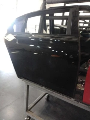 Conjunto de puerta trasera derecha usado lado trasero se adapta a: BMW 750I Li 2012 LWB con s automático Foto 1 de 4