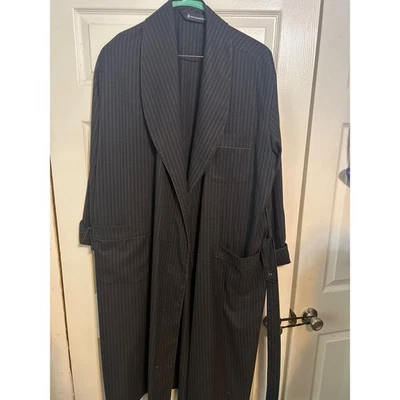 Bata Hart Schaffner Marx Para Hombres A Rayas Mantón Cuello L/XL Gris Negro Foto 1 de 4