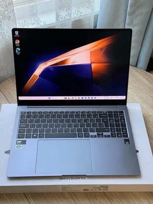 Samsung Galaxy Book4 PRO 16" OLED Touchscreen/Ultra 7 155H/16GB RAM/512GB SSD - Image 1 of 4