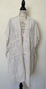 Chico's Floral embroidered Ruana Wrap Neutral  NWT One Size OS - Picture 1 of 7