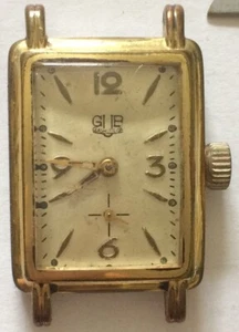 Kleine rechteckige Damenarmbanduhr GUB Glashütte aus vergoldetem Edelstahl - Picture 1 of 4