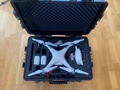 DJI Phantom 4 Pro Set mit profi-Rollkoffer, kaum geflogen,2Akkus - Bild 1 von 4