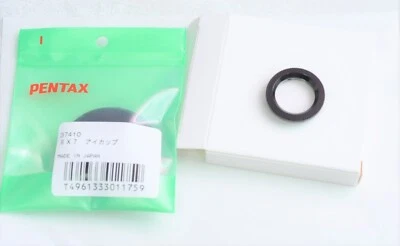 Prism Finder Lens Eyepiece + Pentax Eyecup for 6x7 67/67II Prism finder - Image 1 of 2