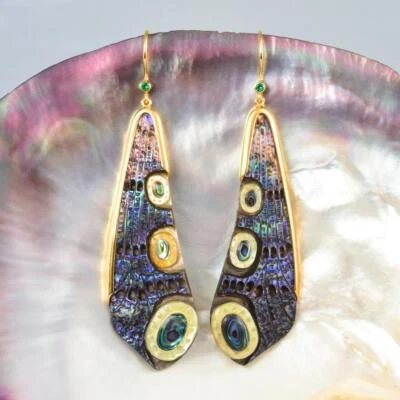 Dragonfly Wing Earrings Abalone Carving Gold Vermeil Sterling Emerald 11.76 g - Image 1 of 4