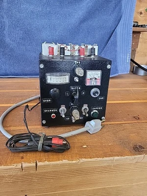 Cargador-zapper vintage hecho en tienda CA y CC Foto 1 de 4