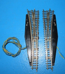 Märklin 8564/8561 escala Z 2 desvíos de arco eléctricos izquierda y derecha #8183 - Imagen 1 de 4