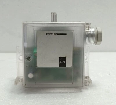 Huba Control 699 Differential Pressure Transmitter 699.C13225010 - Image 1 of 4