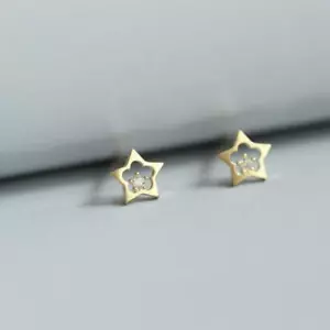 Tiny Fashion Gold Star Plum Blossom Pave Cubic Zirconia Party Stud Earring - Picture 1 of 2
